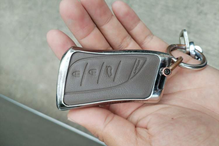 Used Lexus ES 2023 200 Excellence Edition Vehicle Key