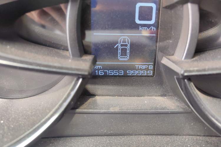 Used Dongfeng Aeolus AX7 2015 2.0L Automatic Zhiyue Version Odometer Close Up