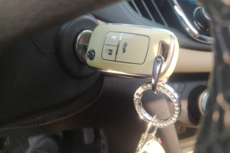 Used Chevrolet Monza 2022 320 Automatic Enjoyment Sunroof Version
