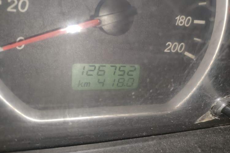 Used Wuling Hongguang 2016 1.5L Restyled S Comfort Version Odometer Close Up