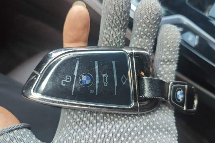 Used BMW 5 Series 2021 Restyled 530Li Luxury Edition M Sport Package Vehicle Key