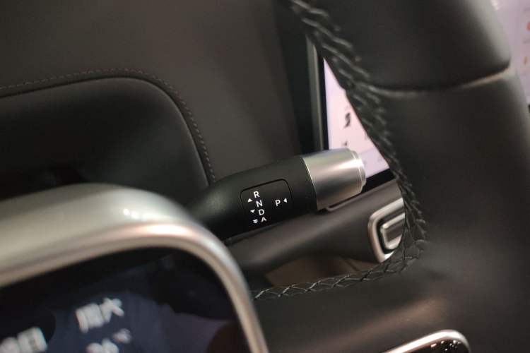 Used Li Auto L8 2025 Ultra Smart Refreshed Edition