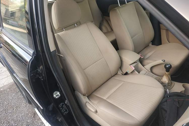 Used Kia Sportage 2013 2.0L Manual Two-Wheel Drive GL Trim