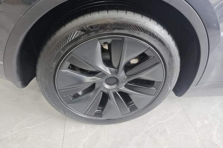 Used Tesla Model Y 2024 Rear-Wheel-Drive Version
