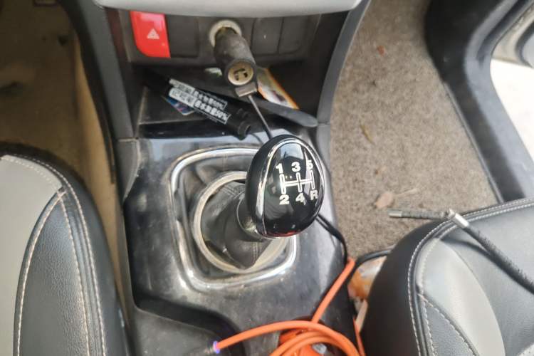 Used HYOSOW H3 2015 1.5L manual luxury version