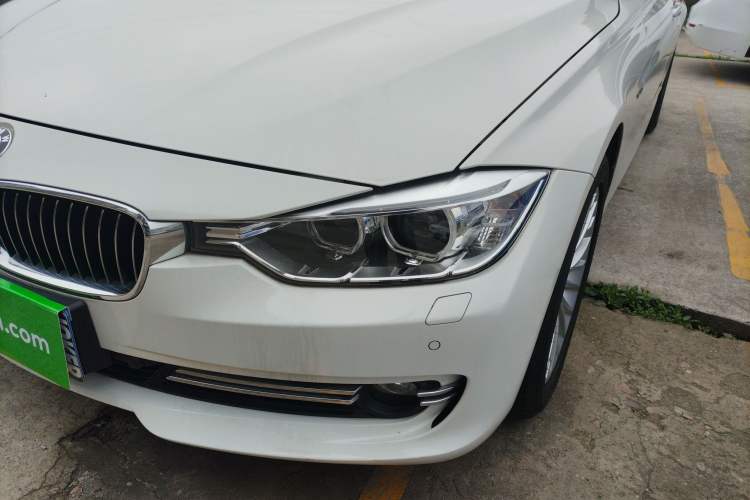 Used BMW 3 Series 2014 320Li Luxury Design Package
