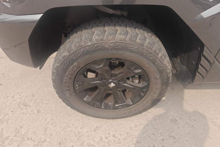 Used Tank 400 New Energy 2024 Hi4-T Off-Road Edition Left Front Wheel Hub