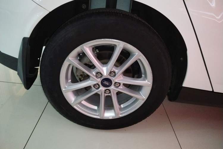 Used Ford Focus 2018 Hatchback Classic EcoBoost 180 Automatic Elite Model
