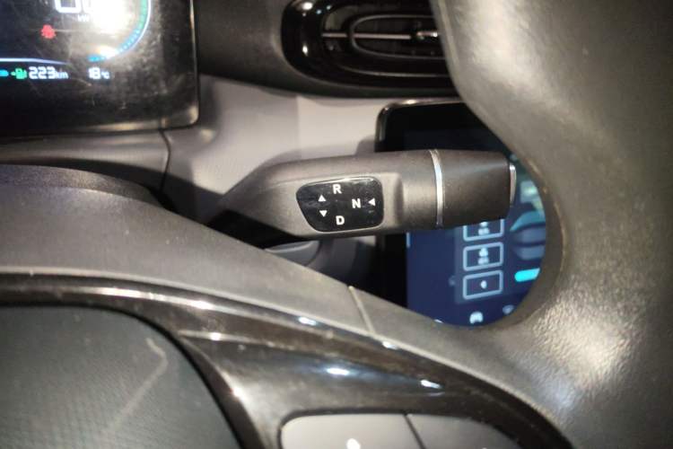 Used Leapmotor T03 2024 310 Comfort Edition Gear Lever