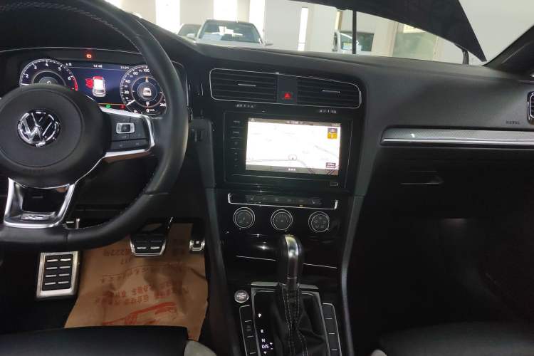 Used Volkswagen Golf 2019 280TSI DSG R-Line China VI Standard