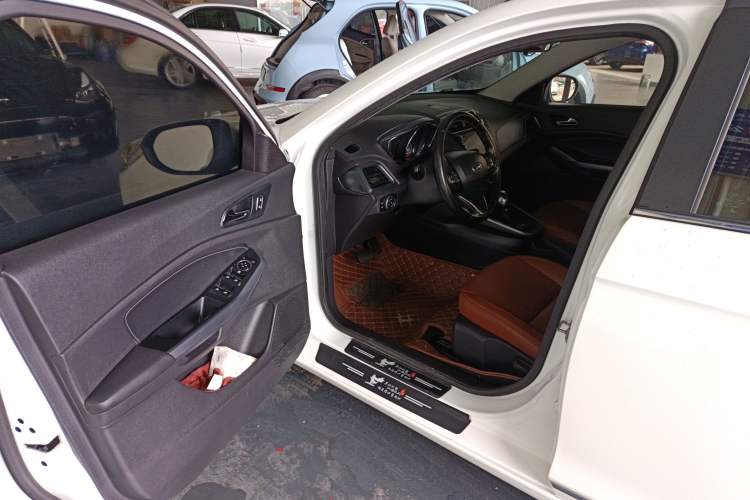 Used Ford Escort 2019 Revised Version 1.5L Automatic Enjoyment Type China VI Standard