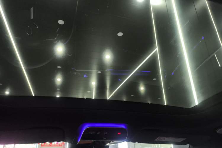 Used Mercedes-Benz GLC 2025 Refreshed GLC 300 L 4MATIC Dynamic Version 5 Seats Headliner