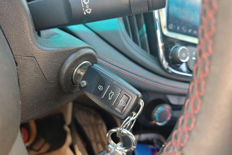 Used Chevrolet Monza 2020 Light Hybrid RS 330T Automatic Comfort Edition