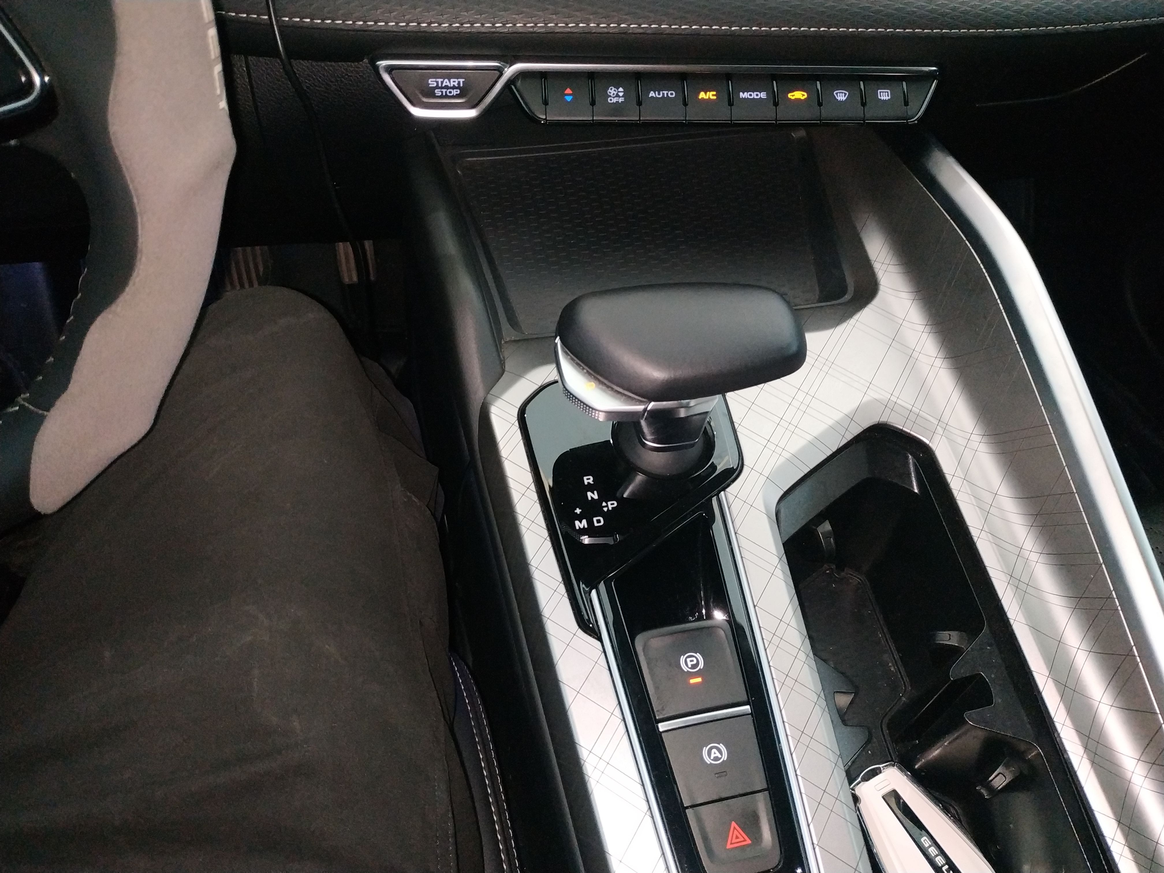 Geely Auto Preface 2023 2.0TD Luxury Version — снимка 16