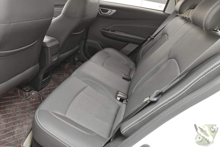 Used Geely Auto Vision X3 2020 1.5L Manual Happiness Edition