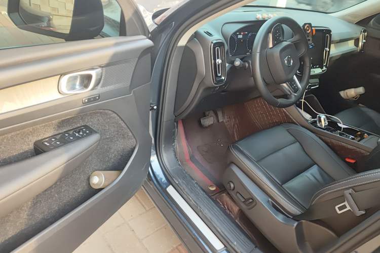 Used Volvo XC40 2022 T4 Four-Wheel Drive Smart & Luxurious Edition
