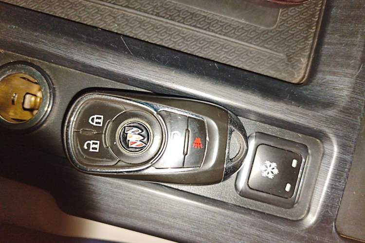 Used Buick GL8 2020 Land Business Class 652T Luxury Model
