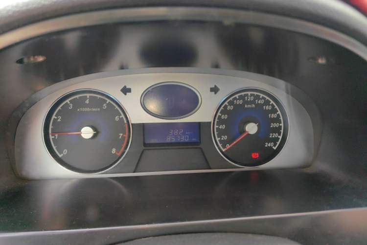 Used Geely Auto Classic Emgrand 2012 Sedan 1.5L Manual Comfort Model Odometer Close Up