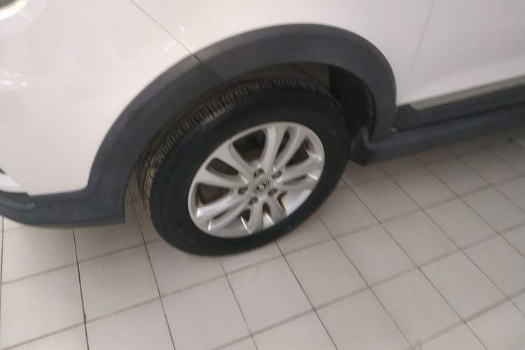 Used Dongfeng Fengon 370 2016 1.5L Manual Luxury 7-Seater