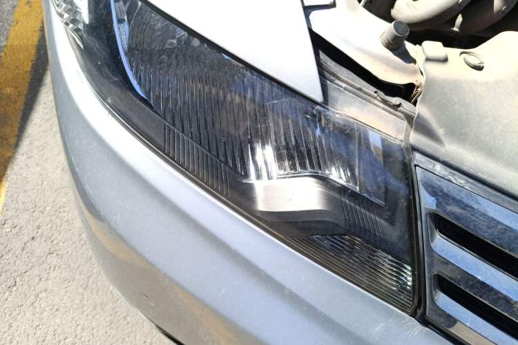 Used Honda City Classic 2014 Style 1.5L Manual Elite Edition Right Front Headlight