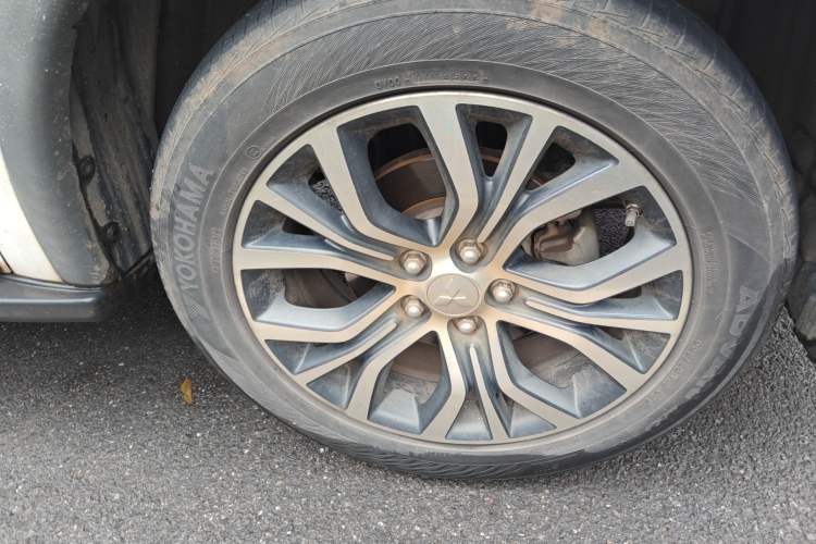 Used Mitsubishi Outlander 2016 2.4L 4x4 Elite Edition 5 Seats