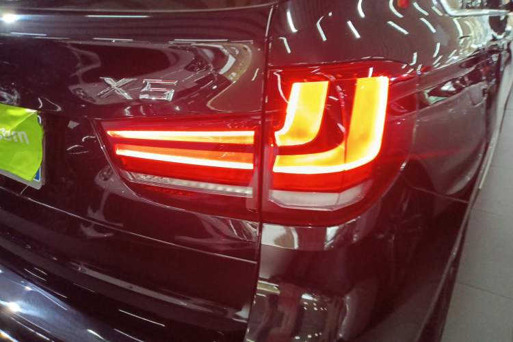 Used BMW X5 2018 xDrive28i
