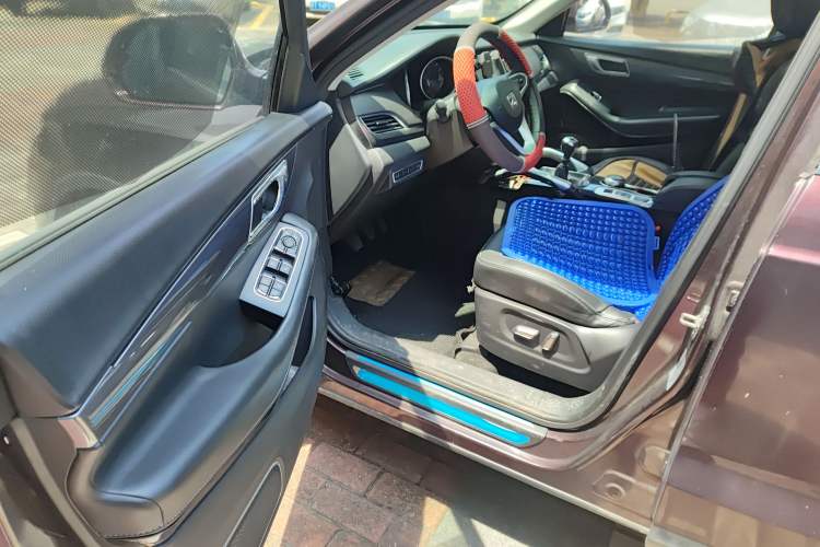 Used Zotye SR7 2017 1.5T Manual Cube Dream Edition
