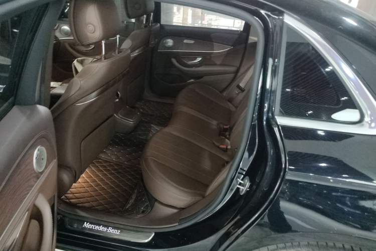 Used Mercedes-Benz E-Class 2022 Second Facelift E 300 L Fashion Edition Left Rear Seat