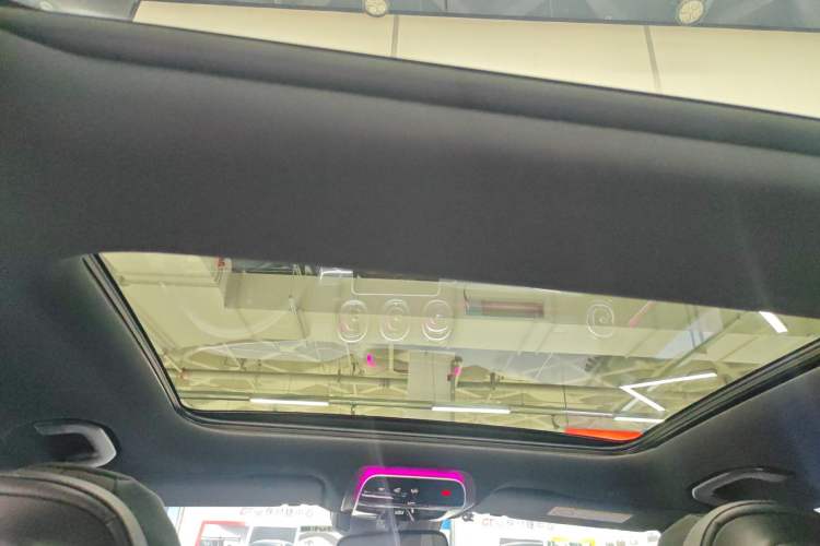 Used Mercedes-Benz C-Class 2024 Second Facelift C 260 L Sport Edition Headliner