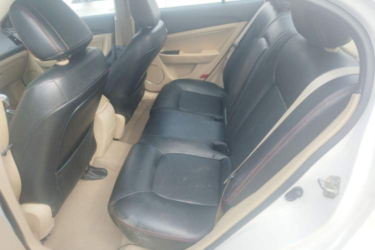 Used Bestune B50 2013 1.6L manual Comfort trim level Left Rear Seat
