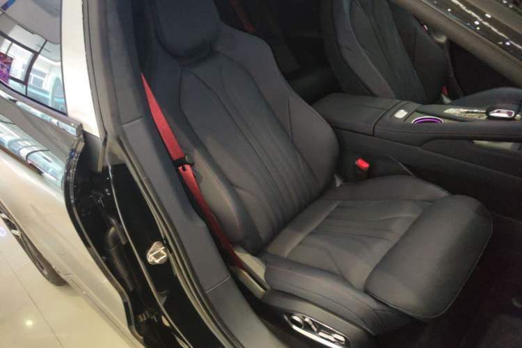 Used Zeekr 001 2026 Model 103° Four-Wheel Drive Ultra Version
