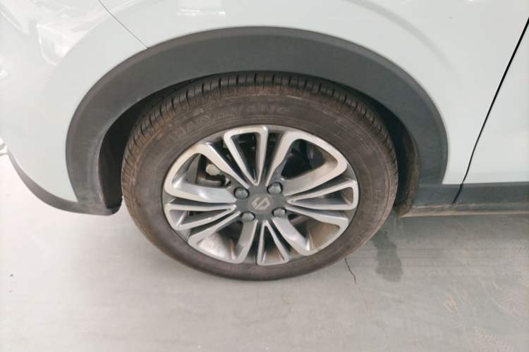 Used Leapmotor T03 2025 403 Comfort Edition Left Front Wheel Hub