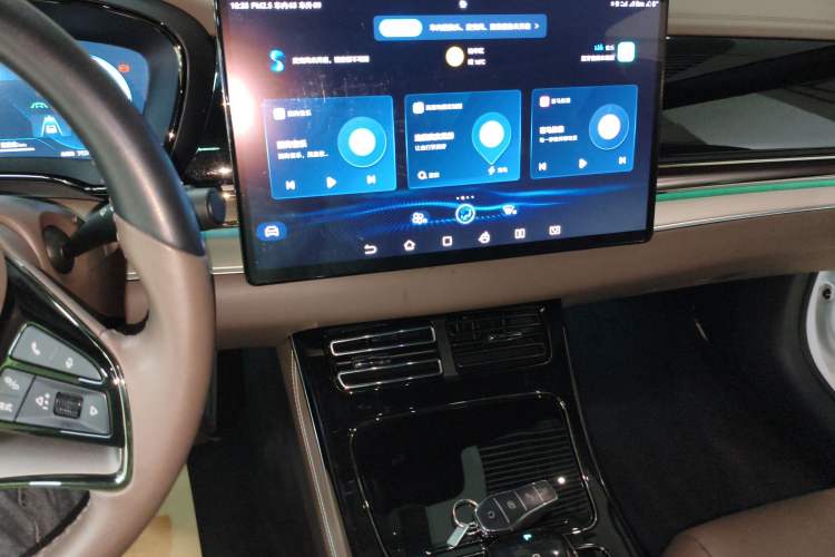 Used BYD Han 2023 EV Champion Edition 605KM Front-Drive Premium Model Audio And AC Panel