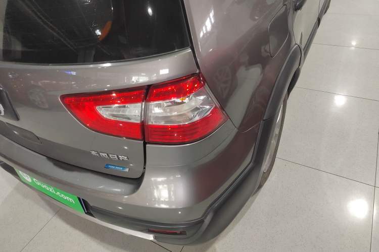 Used Nissan Livina 2013 Jingrui 1.6XL Manual Comfort Edition