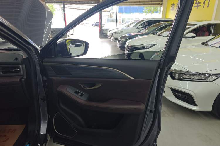 Used JETOUR X90 PLUS 2024 1.6TD DCT Villa PRO 5-Seater
