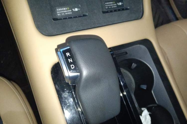 Used Hima AITO M7 2024 1.5T Rear-Drive Plus Version 6 Seats Gear Lever