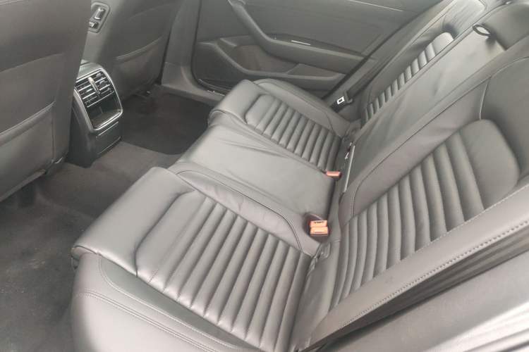 Used Volkswagen Magotan 2019 330TSI DSG Leading Model China VI Standard