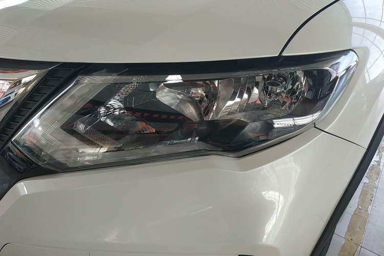 Used Nissan X-Trail 2019 2.0L CVT Smart Connect Comfort Edition 2WD
