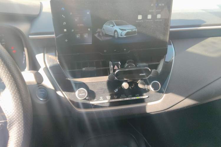 Used Toyota Corolla 2023 1.8L Smart Electric Hybrid Dual-Motor Pioneer Edition
