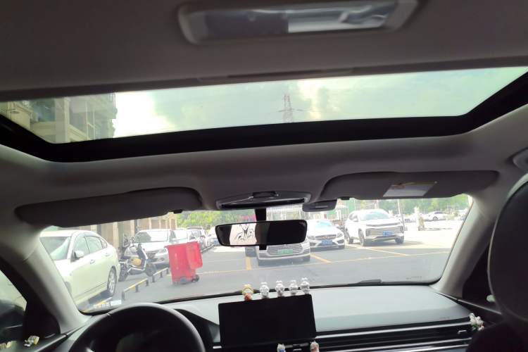 Used Geely Auto Emgrand 2022 4th Generation 1.5L CVT Luxury Model
