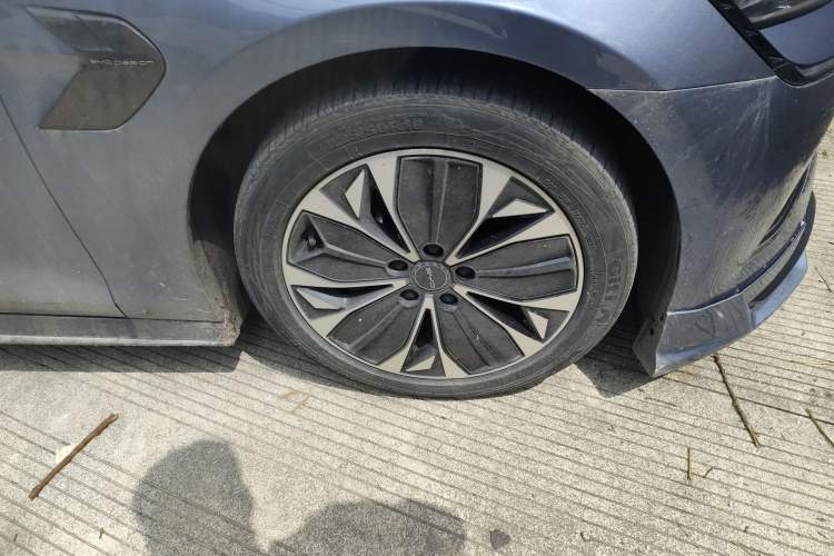 Used BYD Seal 2022 550 km Standard Range Rear-Wheel Drive Prestige Version
