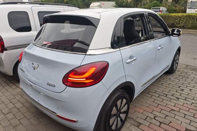 Used Wuling Bingo 2023 410 km Lingxi Deluxe Edition
