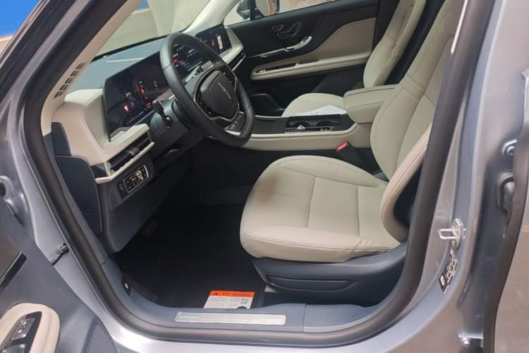 Used Lincoln Corsair 2023 2.0T Two-Wheel Drive Luxury Edition
