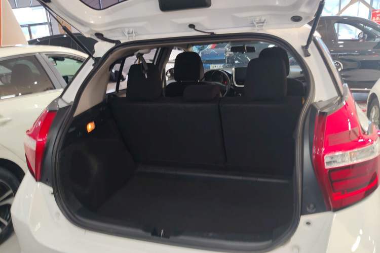 Used Toyota YARiS L Zhi Xuan 2016 Revised 1.5E CVT Charming Edition