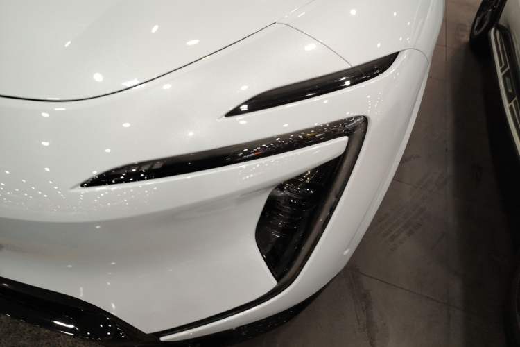 Used Avatr 07 2024 Pro+ All-Electric Version Left Front Headlight