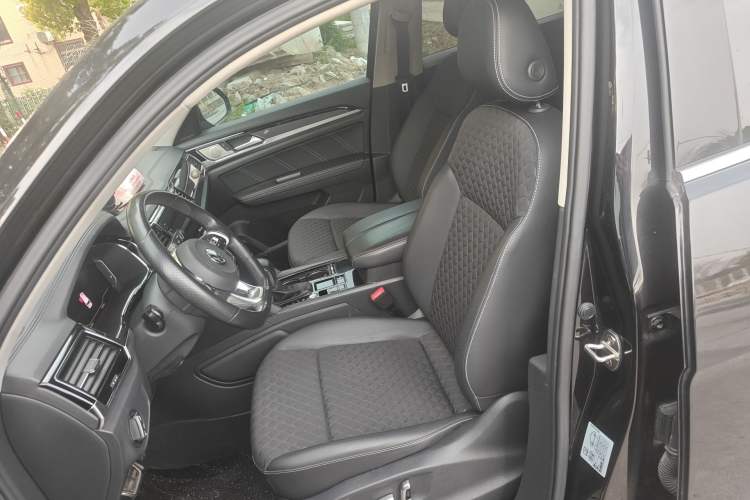 Used Volkswagen Teramont X 2020 330TSI Two-Wheel-Drive Luxury Edition Left Front Seat