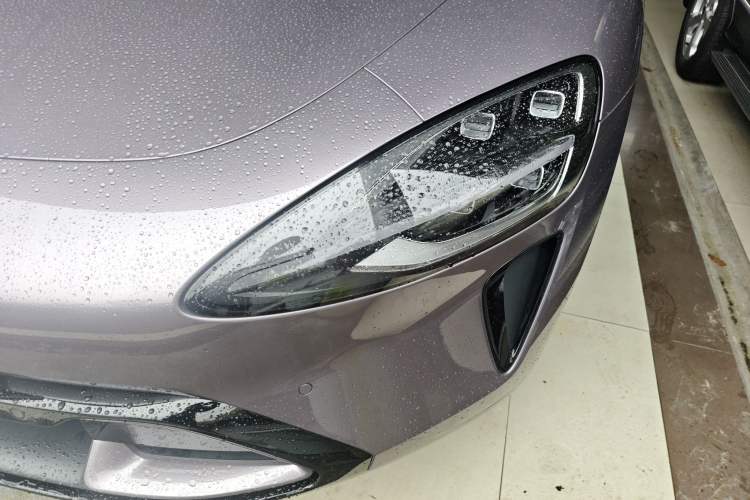 Used Xiaomi Auto SU7 2024 Rear-Drive Long-Range Intelligent Driving Version
