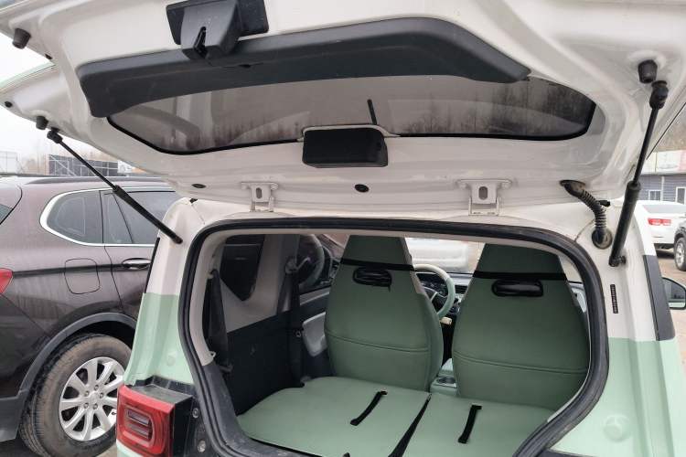 Used Wuling Hongguang MINIEV 2021 Macaron Sandwich Model 170 km Lithium Ternary