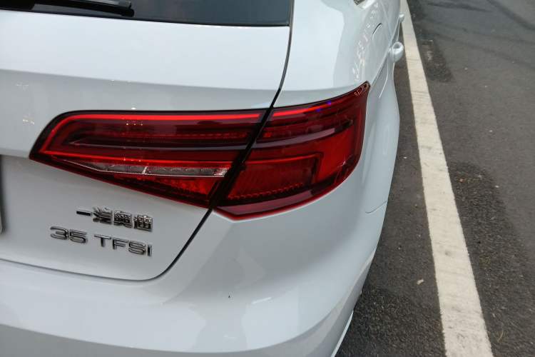 Used Audi A3 2020 Sportback 35 TFSI Fashion Edition China VI Emission Standard