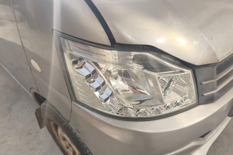 Used CHANGAN KUAYUE V3 2017 1.2L Box-Type Truck DK12-10